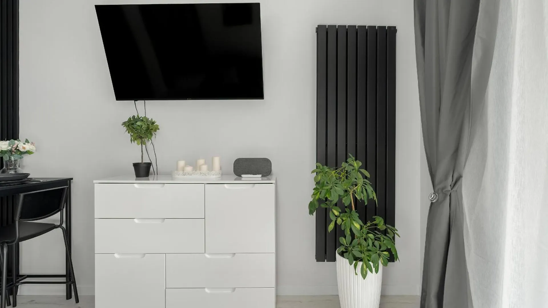 Wyjatkowy I Nowoczesny Apartament Z Balkonem I Parkingiem By Noclegi Renters Poznan Apartment