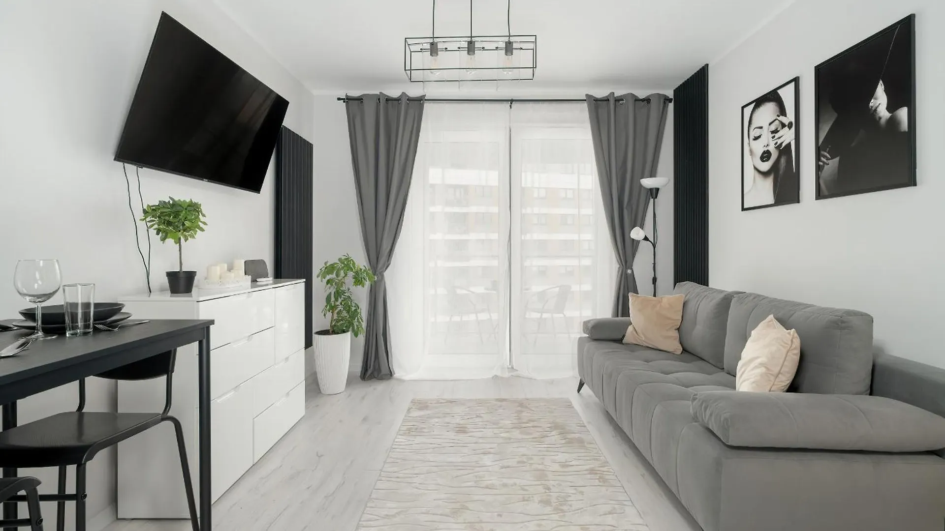 Wyjatkowy I Nowoczesny Apartament Z Balkonem I Parkingiem By Noclegi Renters Poznan